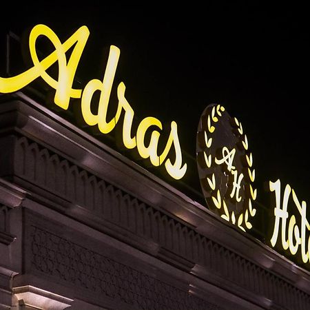 Adras Hotel Tasjkent Buitenkant foto