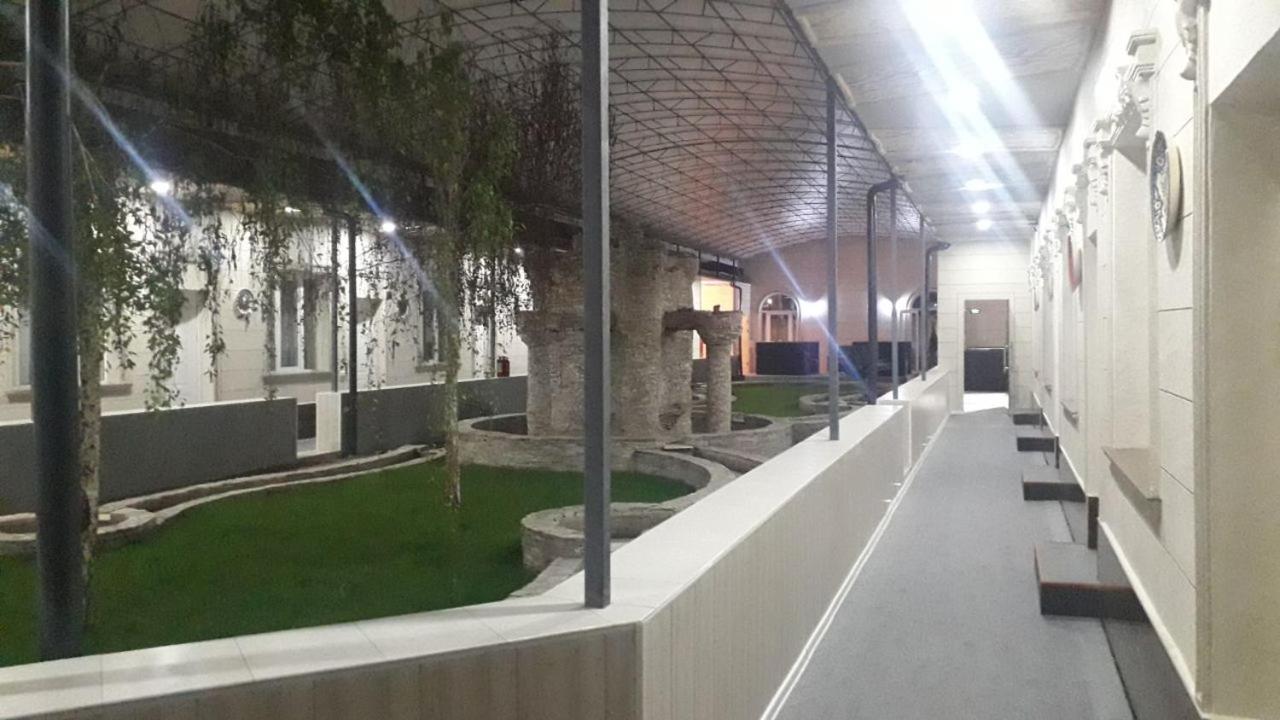 Adras Hotel Tasjkent Buitenkant foto
