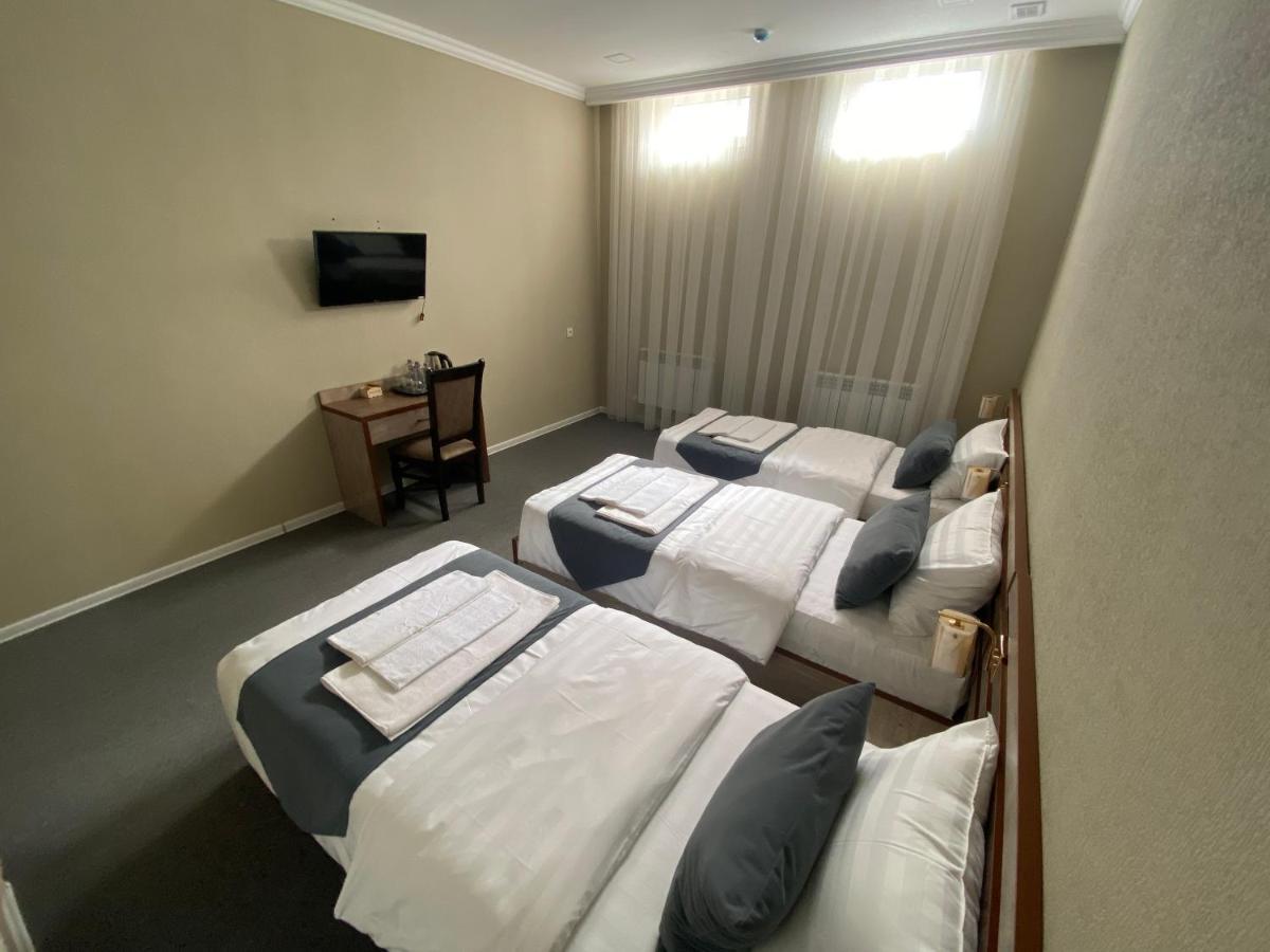 Adras Hotel Tasjkent Buitenkant foto